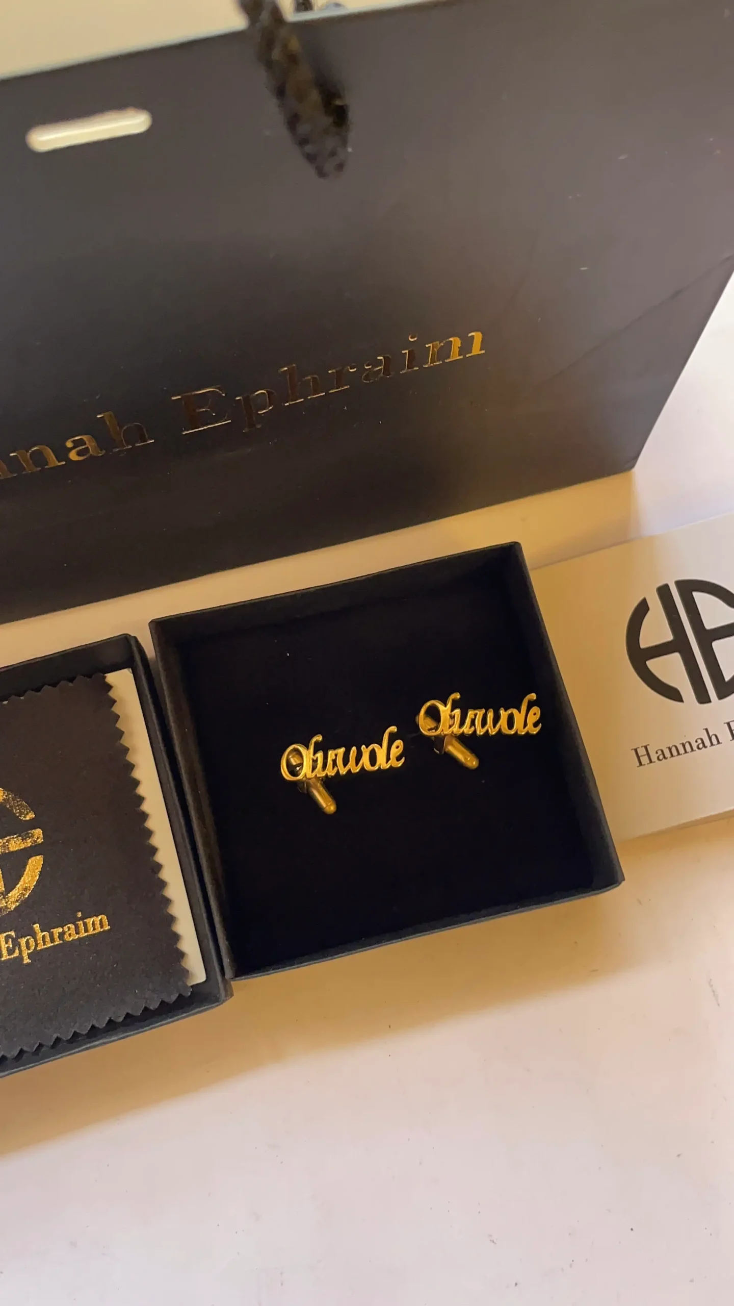 Name Cufflinks (7 letters)